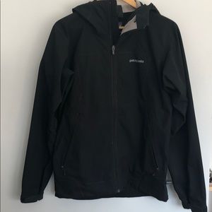 Patagonia Men’s soft shell jacket